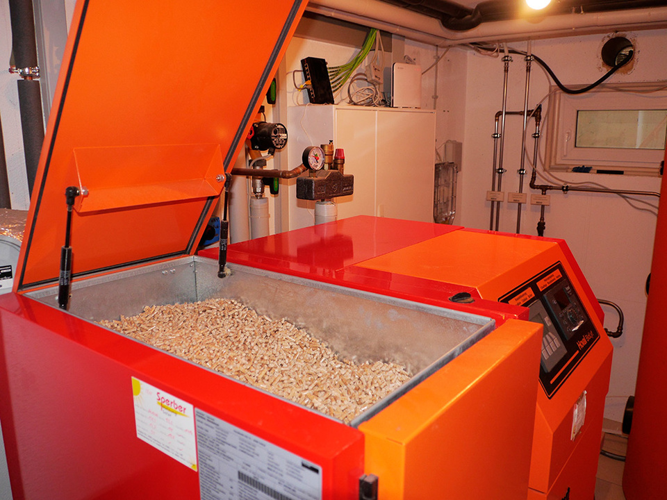 Palletheizung2 bei Elektro Auer in Oberickelsheim